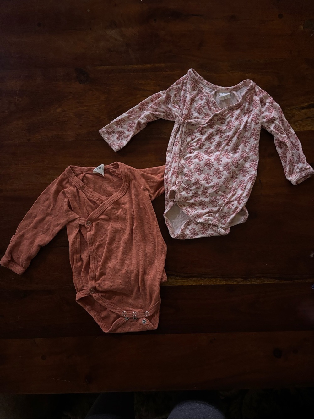 kate quinn Two-Piece Long-Sleeve Wrap Bodysuit Set in Rust and Floral Pink